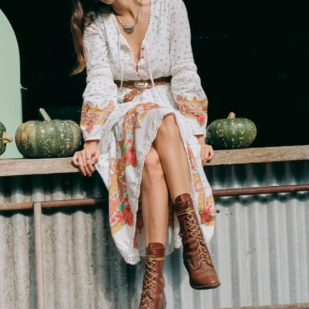 ποΈ Chasing Unicorns Gypsy Woman Maxi Dress in White - Picture 1 of 6